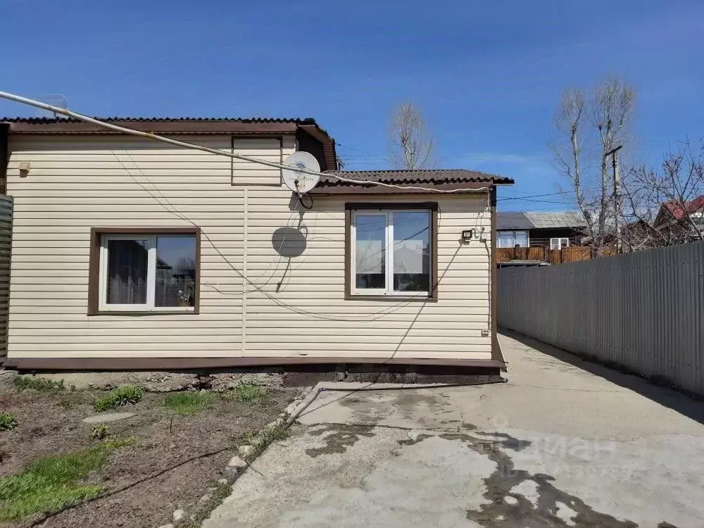 Дом в Иркутская область, Иркутск ул. Фрунзе, 8 (70 м) - Фото 1