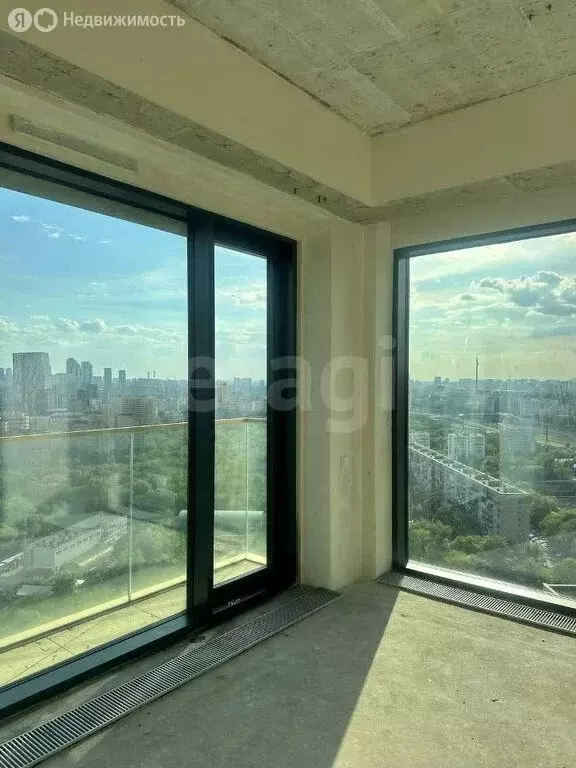 3-комнатная квартира: Москва, 1-й Сетуньский проезд, 8 (100 м) - Фото 1