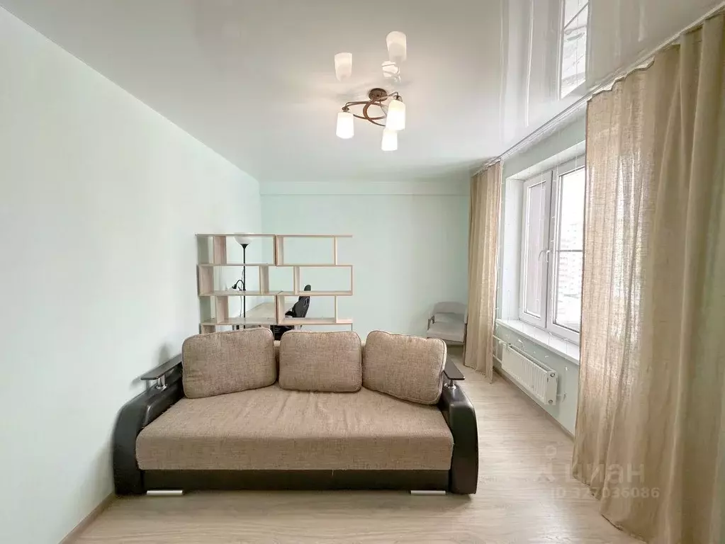 1-к кв. Кировская область, Киров ул. Героя Николая Рожнева, 4 (37.9 м) - Фото 2