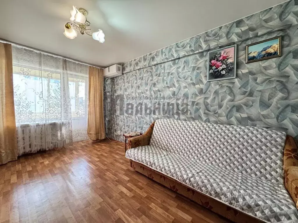 2-к кв. Волгоградская область, Волгоград ул. 64-й Армии, 34А (44.7 м) - Фото 0
