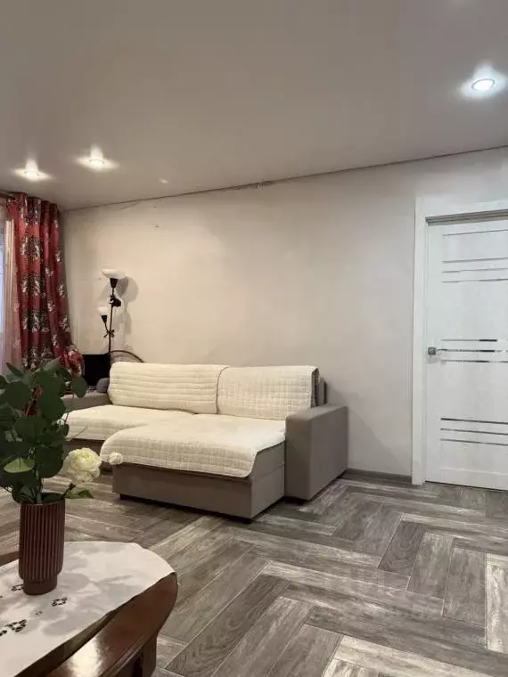 2-к кв. Самарская область, Самара Невская ул., 8 (42.6 м) - Фото 1