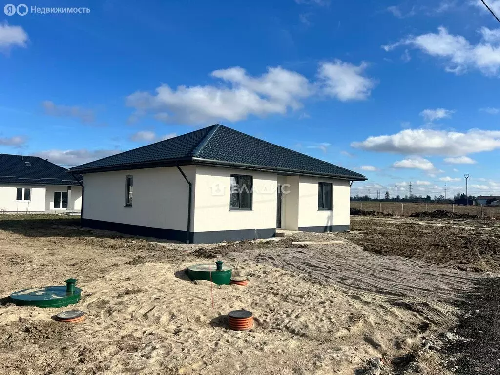 Дом в Калининградская область, Гурьевский муниципальный округ, посёлок ... - Фото 1