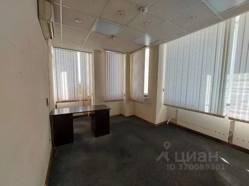Офис в Санкт-Петербург пл. Конституции, 2 (64 м) - Фото 1