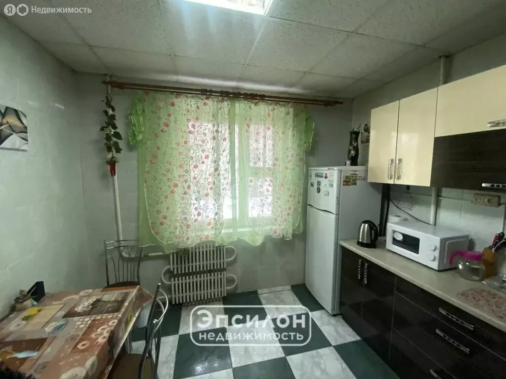 3-комнатная квартира: Курск, Студенческая улица, 22 (73.2 м) - Фото 2