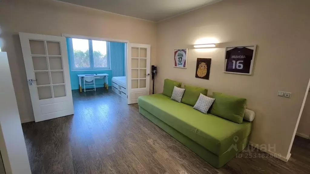 Квартира, 3 комнаты, 92.7 м - Фото 1