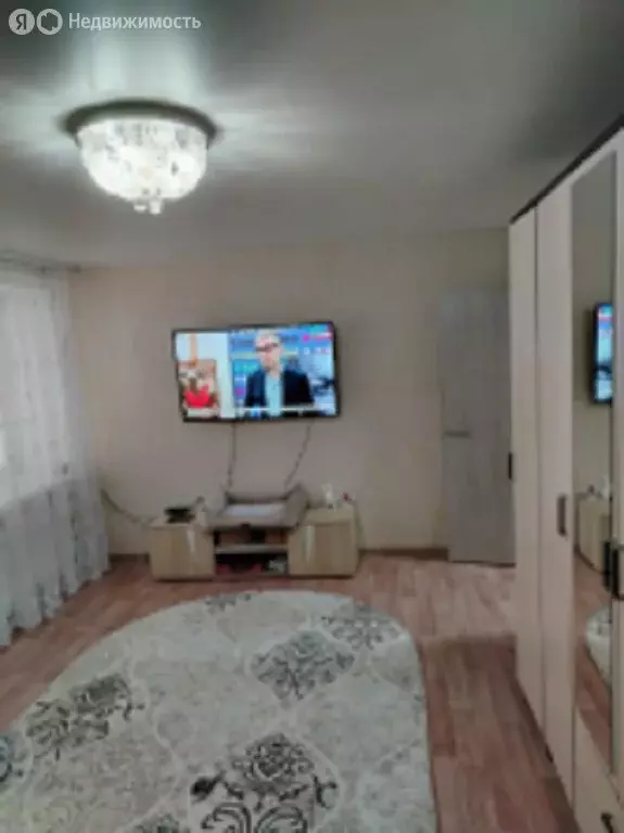 3-комнатная квартира: Энгельс, Волжский проспект, 61 (63 м) - Фото 1
