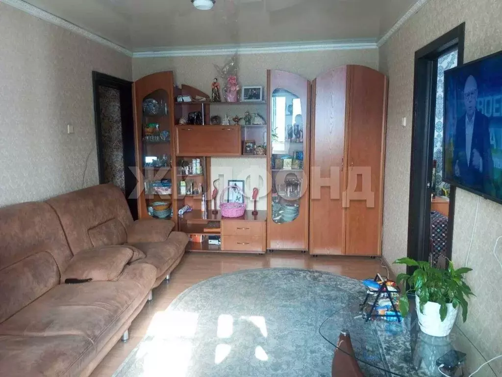 4-к кв. Хакасия, Абакан Трудовая ул., 11 (62.0 м) - Фото 1