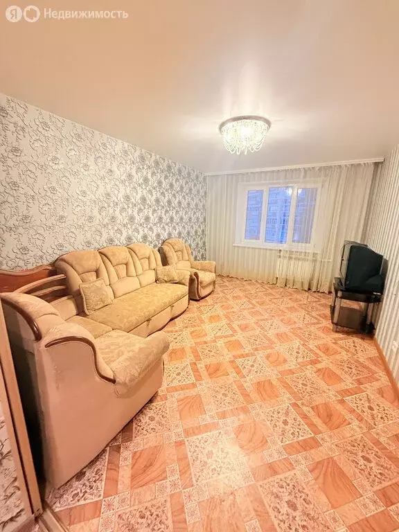 3-комнатная квартира: Казань, улица Юлиуса Фучика, 20 (63 м) - Фото 1