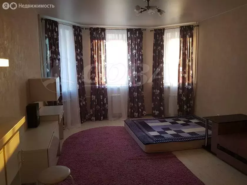 1-комнатная квартира: Тюмень, улица Революции, 228к4 (40 м) - Фото 2