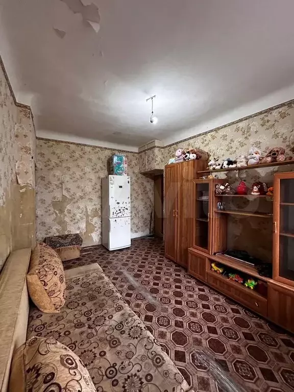 Комната 14,1 м в 3-к., 3/3 эт. - Фото 1
