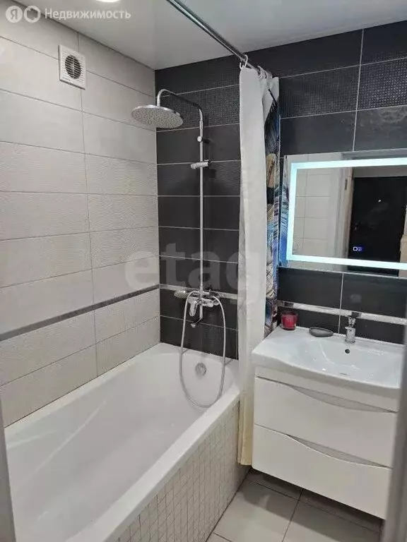 2-комнатная квартира: Ачинск, 5-й микрорайон, 55 (60.7 м) - Фото 2