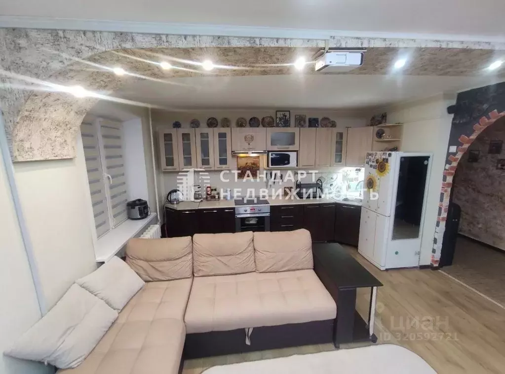 3-к кв. Тюменская область, Тюмень ул. Новоселов, 12 (67.6 м) - Фото 2