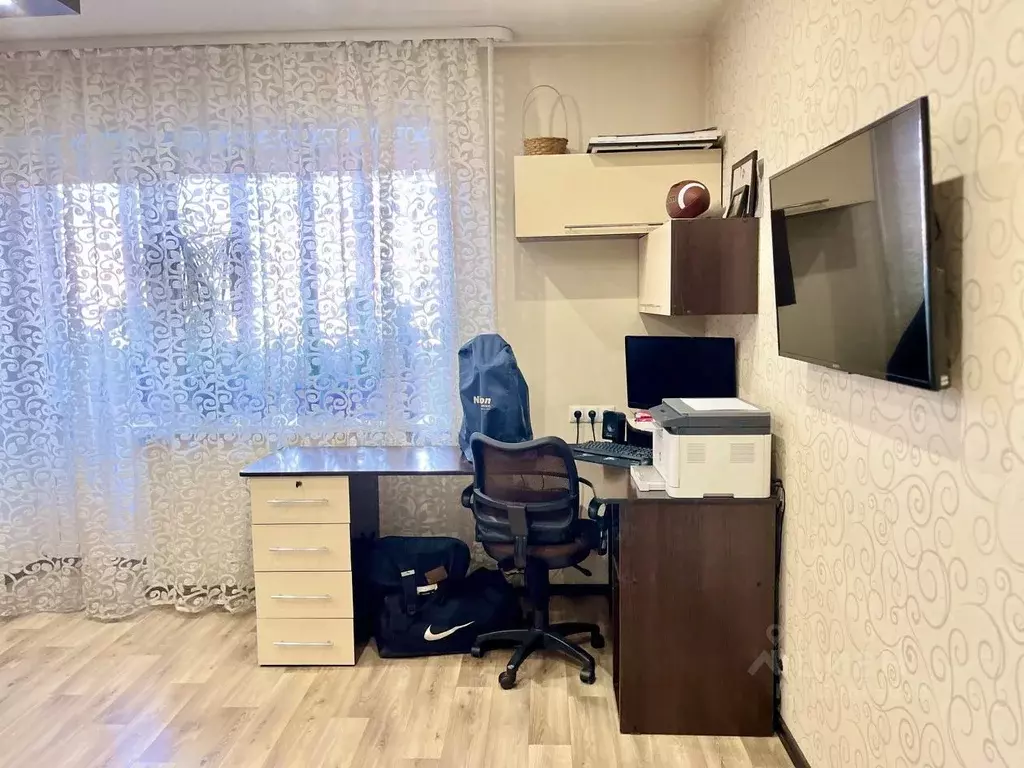 3-к кв. Хакасия, Черногорск ул. Генерала Тихонова, 6Бк1 (80.3 м) - Фото 2