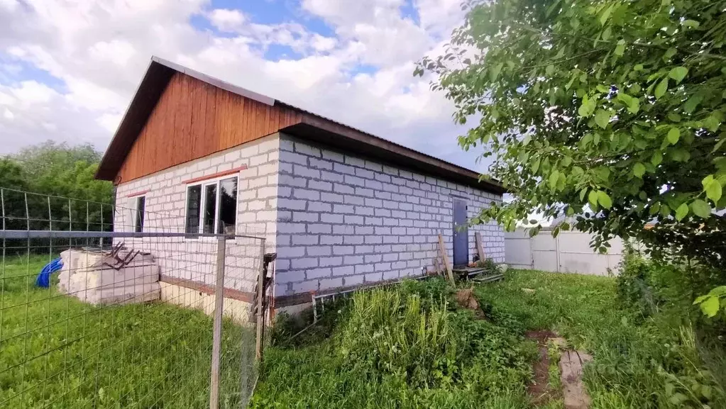 Дом в Калужская область, Козельск Колхозная ул. (83 м) - Фото 1