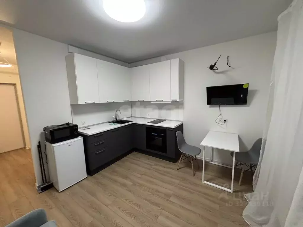 Студия Тюменская область, Тюмень ул. Юрия Рогачева, 11к2 (21.6 м) - Фото 1