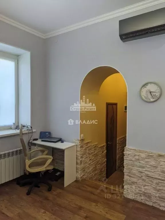 2-к кв. Крым, Керчь ул. Айвазовского, 18 (38.0 м) - Фото 1