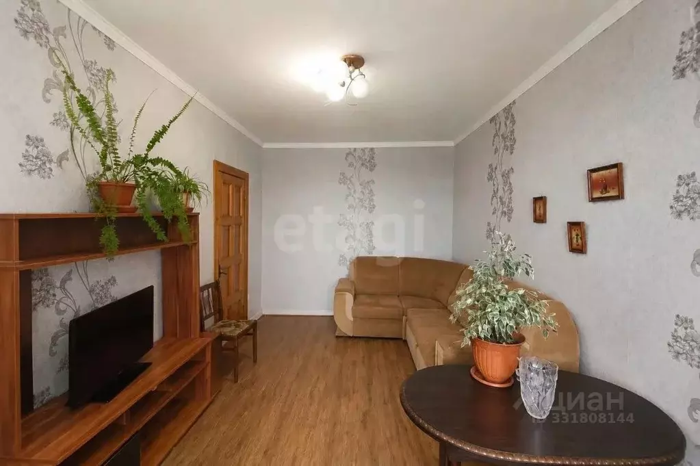 2-к кв. Крым, Симферополь ул. Дружбы (49.4 м) - Фото 1