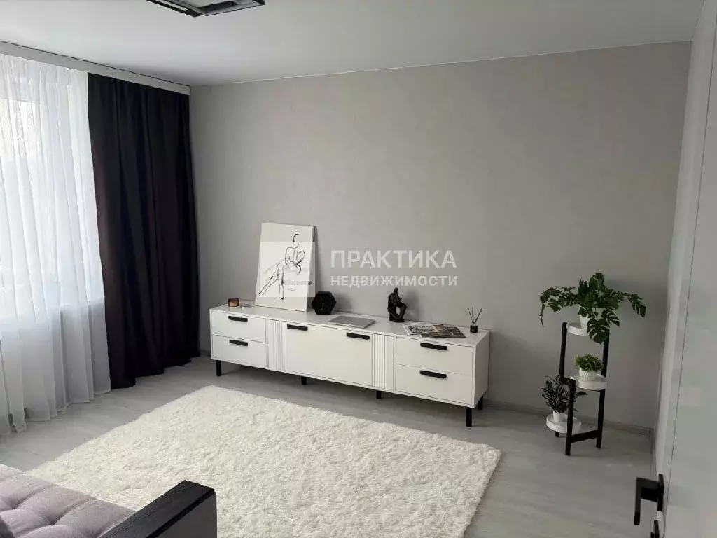 Продается 2-комнатная квартира - Фото 1