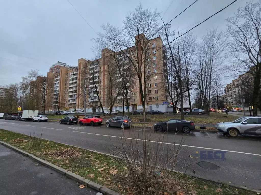 Продается 4-комнатная квартира - Фото 1