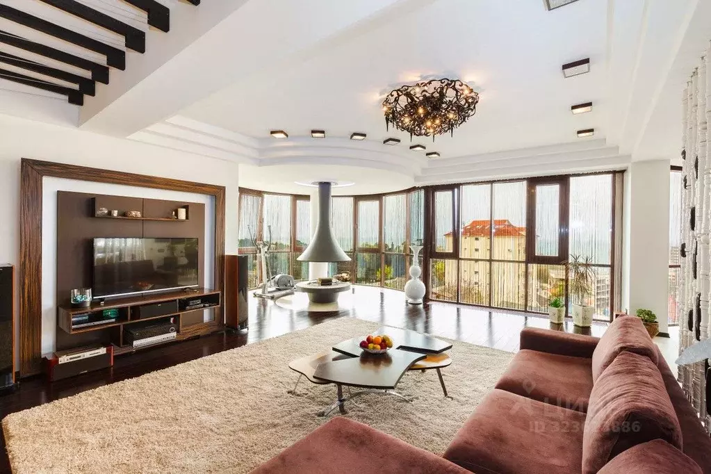 3-к кв. Краснодарский край, Сочи Новый Сочи мкр, ул. Пирогова, 40А ... - Фото 1