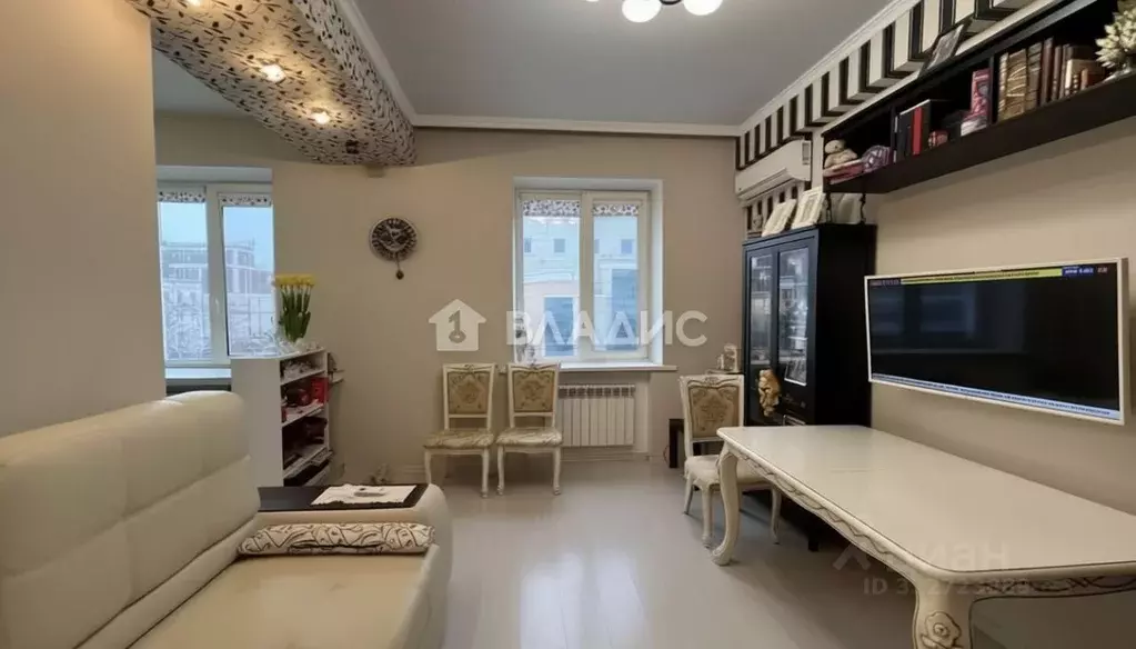 2-к кв. Белгородская область, Белгород просп. Славы, 58 (60.0 м) - Фото 1