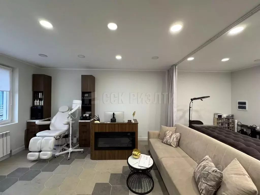 Помещение свободного назначения в Московская область, Красногорск бул. ... - Фото 2