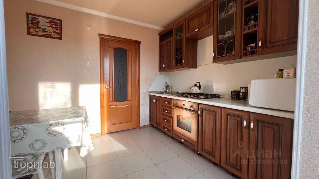 3-к кв. Кабардино-Балкария, Нальчик Тырныаузский проезд (70.1 м) - Фото 2