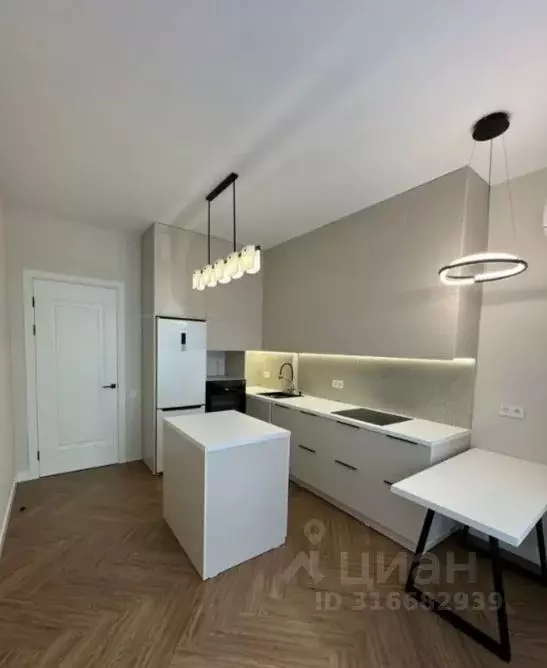 2-к кв. Москва Олсуфьевский пер., 9к1 (83.0 м) - Фото 0