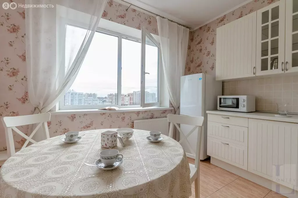 1-комнатная квартира: Санкт-Петербург, улица Оптиков, 49к2 (40.5 м) - Фото 1