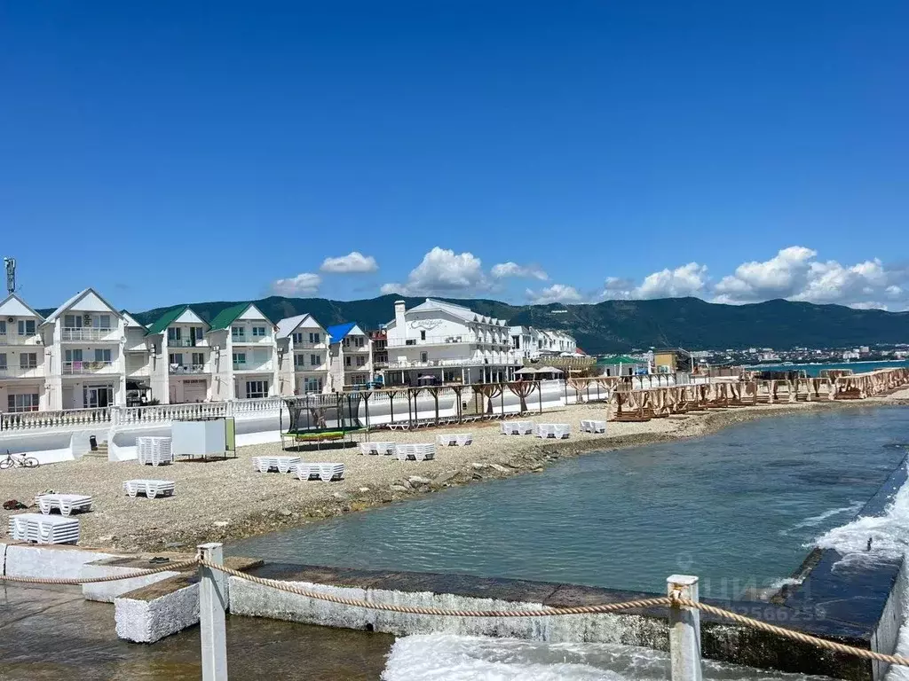 Дом в Краснодарский край, Геленджик ул. Набережная, 7 (128 м) - Фото 0