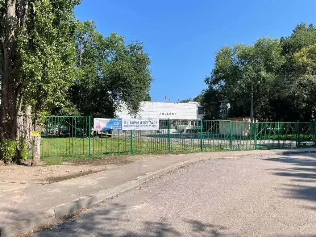 3-к кв. Воронежская область, Воронеж ул. Молодогвардейцев, 16 (58.7 м) - Фото 1