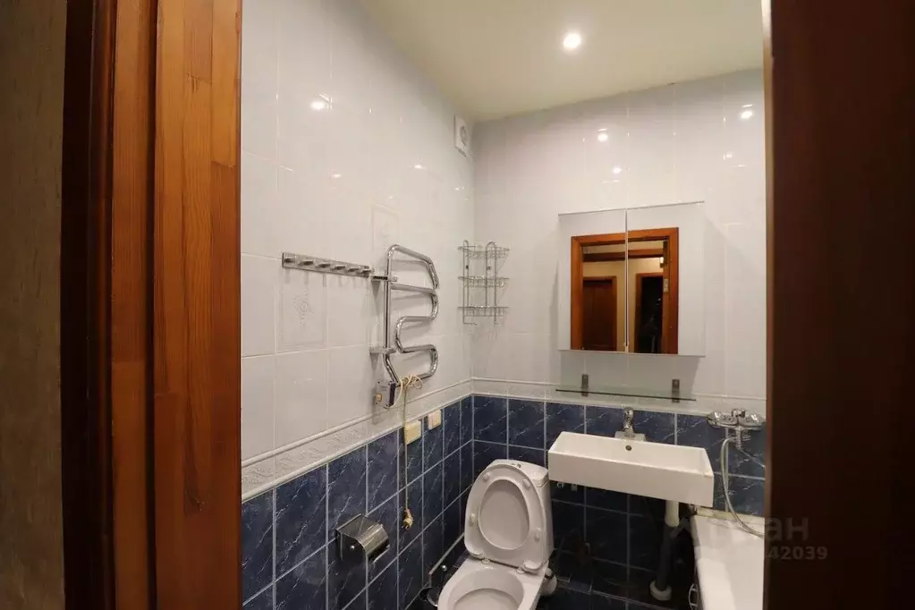 3-к кв. Алтайский край, Барнаул ул. Антона Петрова, 223 (61.4 м) - Фото 1