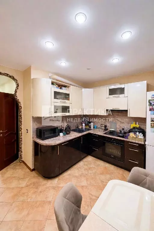 Продается 2-комнатная квартира - Фото 2