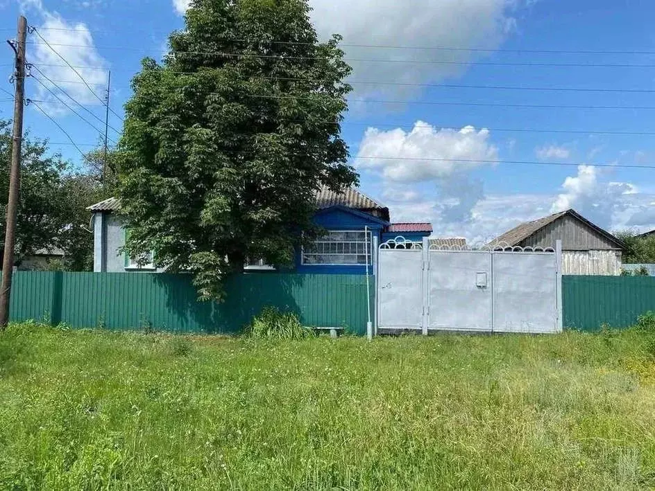 Дом в Белгородская область, Старооскольский городской округ, с. ... - Фото 1