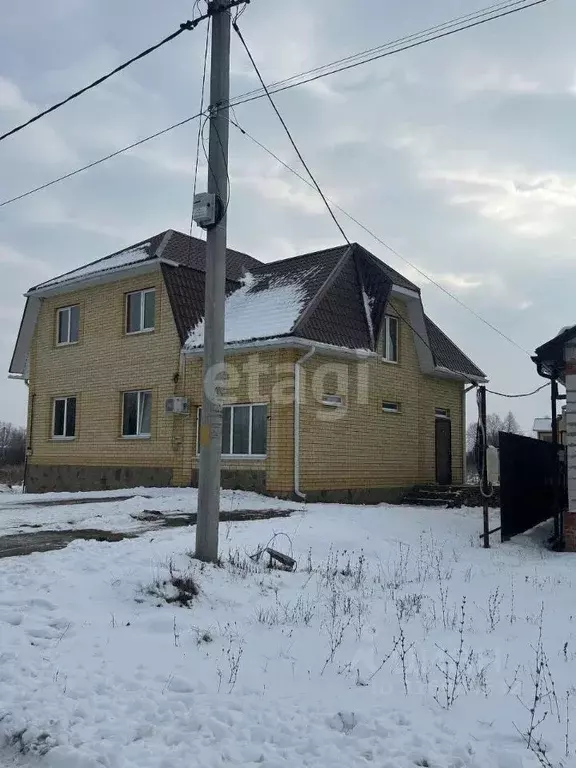 Дом в Белгородская область, Валуйки Гвардейская ул., 114/6 (210 м) - Фото 0