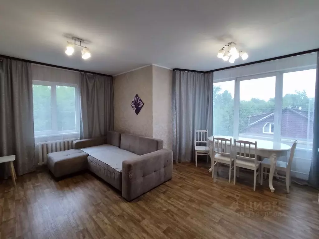 3-к кв. Иркутская область, Иркутск ул. Шмидта, 40 (70.0 м) - Фото 1