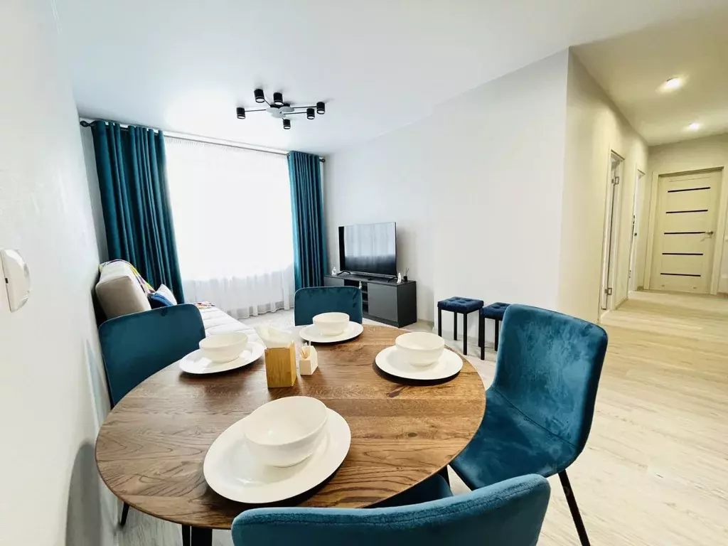 2-к кв. Удмуртия, Ижевск ул. Имени Репина, 35Ак3 (55.0 м) - Фото 1