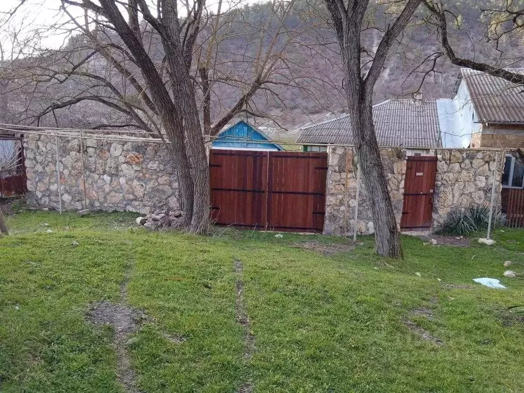 Дом в Крым, Бахчисарайский район, Куйбышевское с/пос, с. Новоульяновка ... - Фото 1