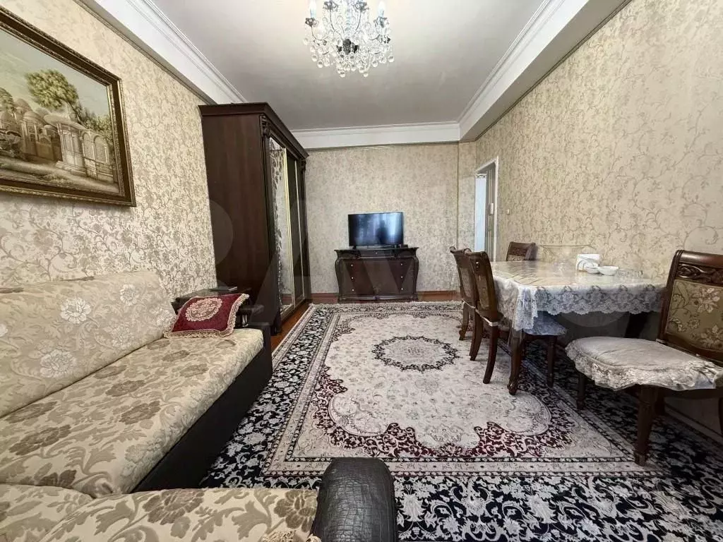 2-к. квартира, 52 м, 4/10 эт. - Фото 0
