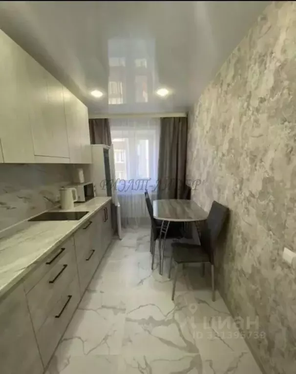 2-к кв. Алтай, Горно-Алтайск Коммунистический просп., 74 (48.0 м) - Фото 1
