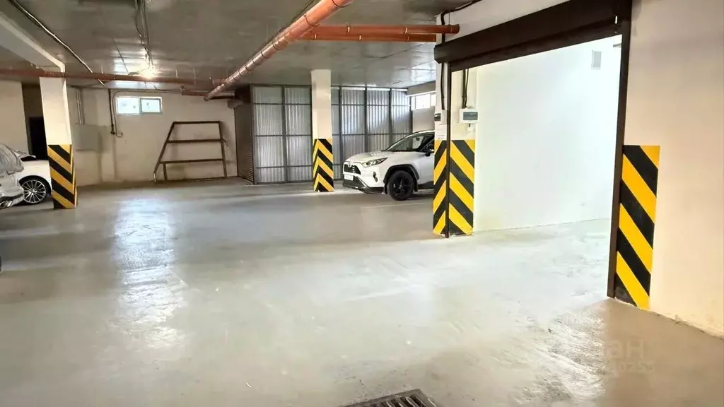 Гараж в Краснодарский край, Геленджик Крымская ул., 22к10 (18 м) - Фото 2