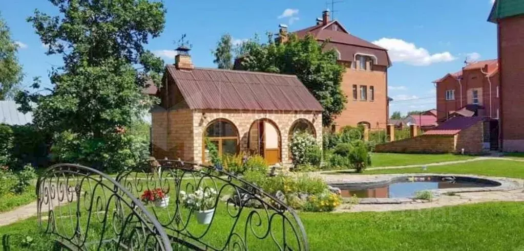 Коттедж в Тюменская область, Тюмень Три Сосны мкр,  (300 м) - Фото 1