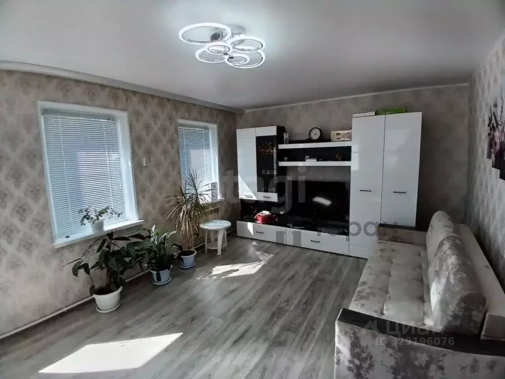 Дом в Челябинская область, Еманжелинск ул. Молодежная, 36 (45 м) - Фото 1