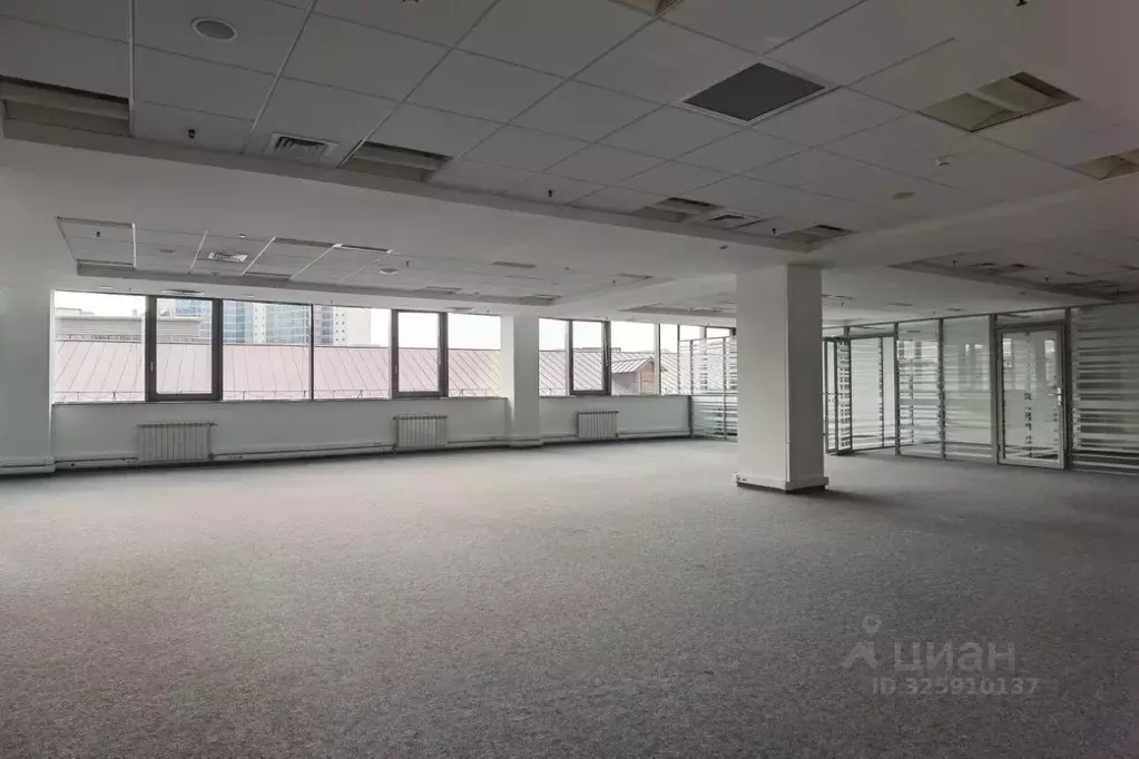 Помещение свободного назначения в Татарстан, Казань Петербургская ул., ... - Фото 2