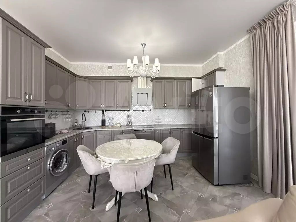 3-к. квартира, 112 м, 5/6 эт. - Фото 0