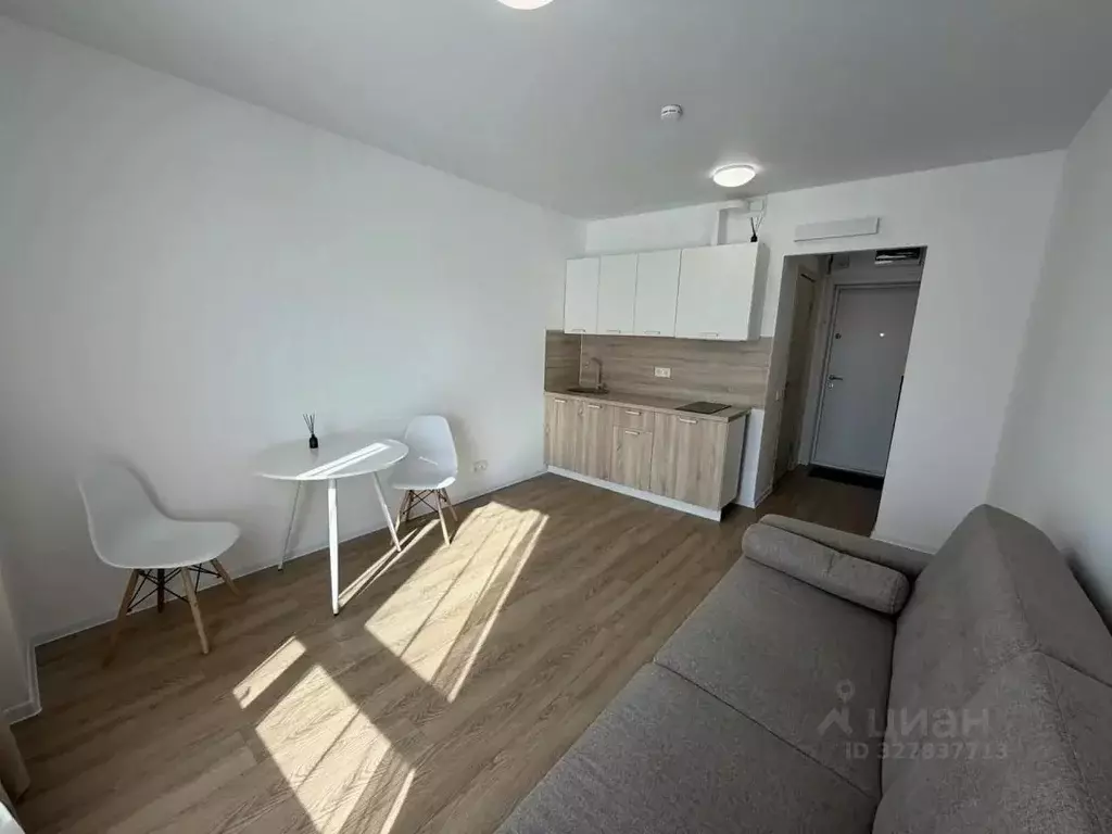 Студия Свердловская область, Екатеринбург ул. Гаршина, 3 (19.0 м) - Фото 1