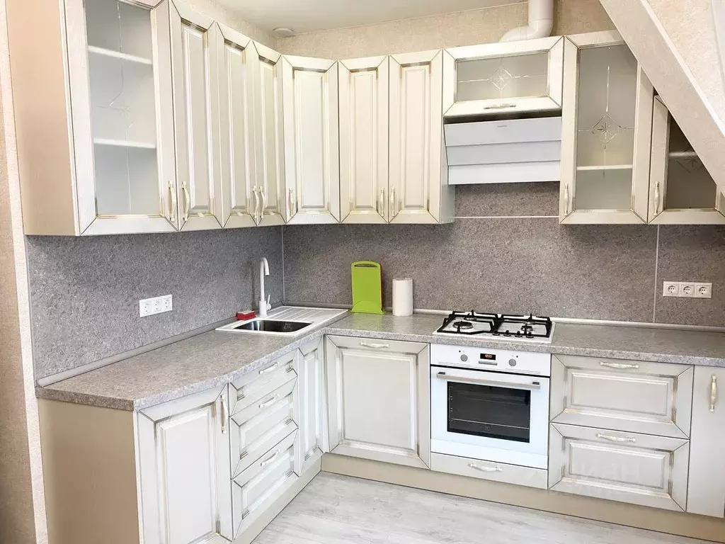 2-к кв. Ярославская область, Ярославль ул. Свердлова, 60 (78.0 м) - Фото 1