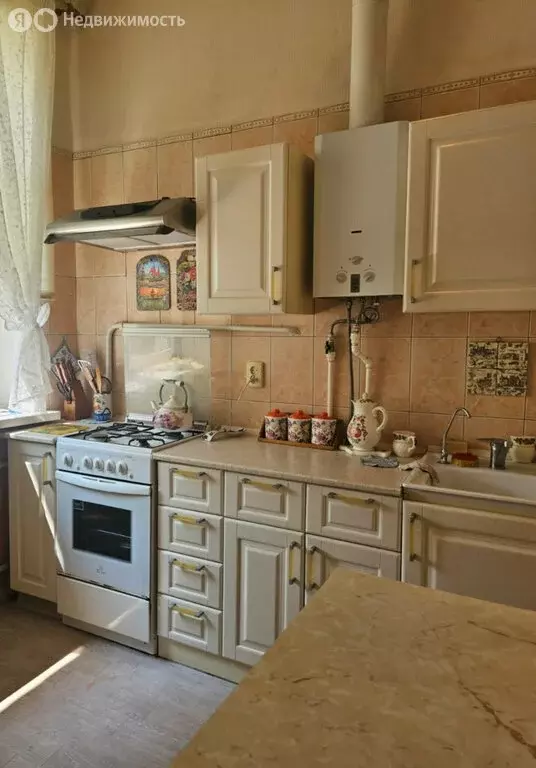 3-комнатная квартира: Новочеркасск, улица Свободы, 30 (65 м) - Фото 0