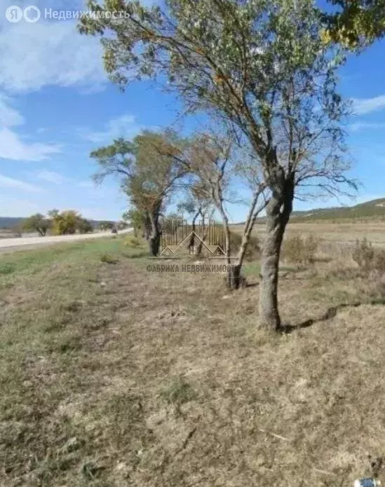 Участок в Бахчисарайский район, село Ароматное (2100 м) - Фото 1