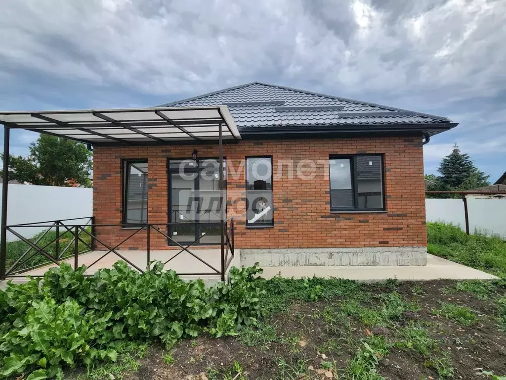 Дом в Краснодарский край, Каневская ст-ца ул. Горького (99 м) - Фото 2